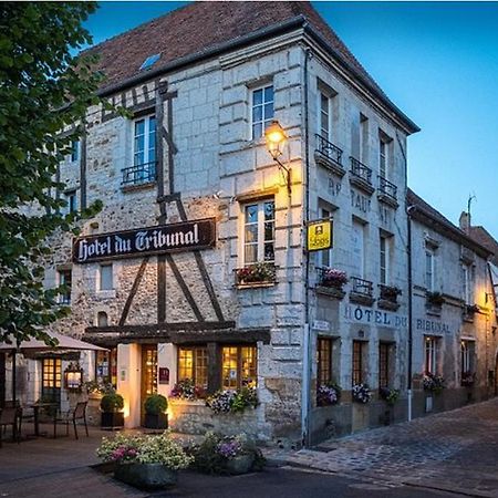 Logis - Hotel & Restaurant Du Tribunal Mortagne-au-Perche Dış mekan fotoğraf