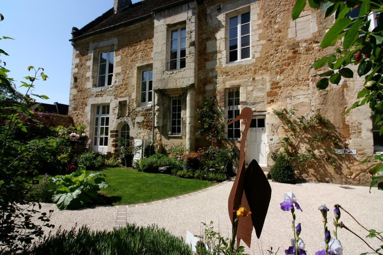 Logis - Hotel & Restaurant Du Tribunal Mortagne-au-Perche Dış mekan fotoğraf