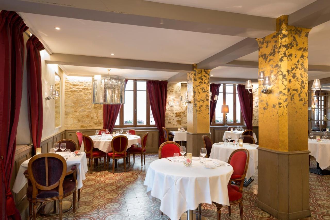 Logis - Hotel & Restaurant Du Tribunal Mortagne-au-Perche Dış mekan fotoğraf